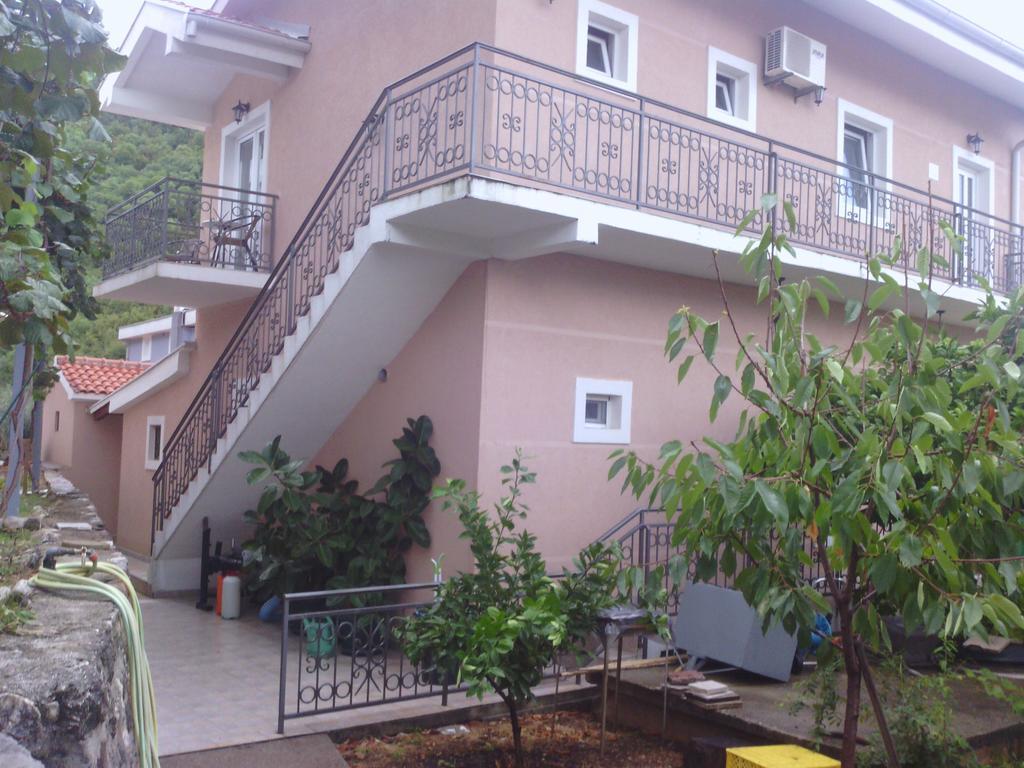 Apartments Mitrovic Podlicak Sveti Stefan Exterior foto