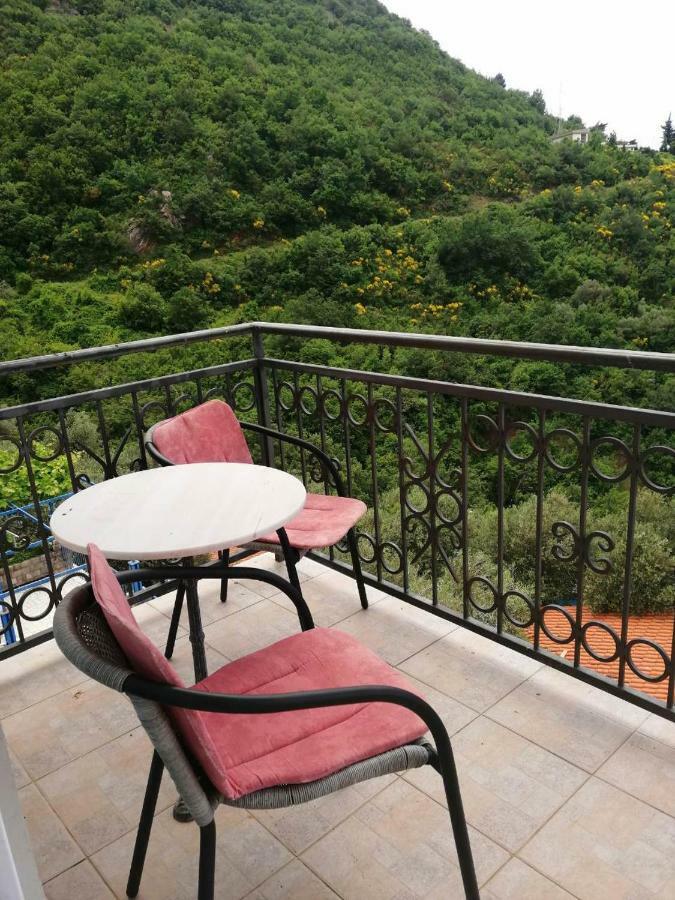 Apartments Mitrovic Podlicak Sveti Stefan Exterior foto